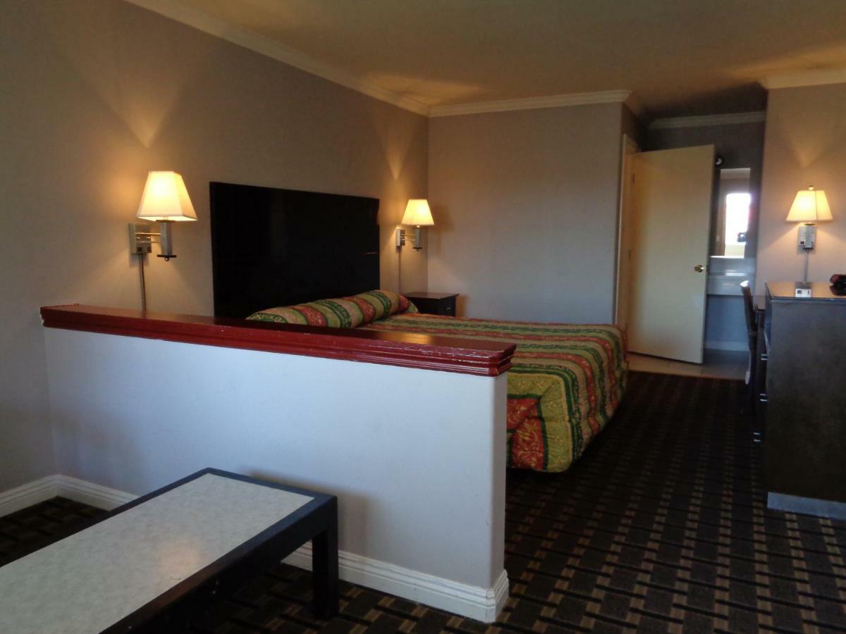 Long Beach Luxury Inn Kültér fotó